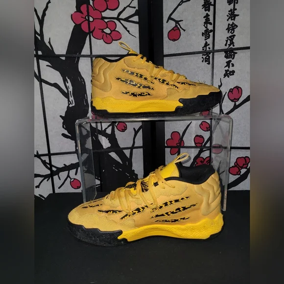 Puma Porche X  Yellow and Black Sneakers - Picture 2 of 7